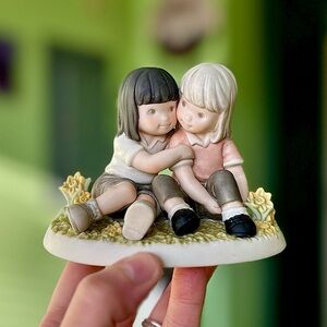 VTG Enesco Little Girls Sisters Cute Figurine Mini Art Accent Floral Cottagecore